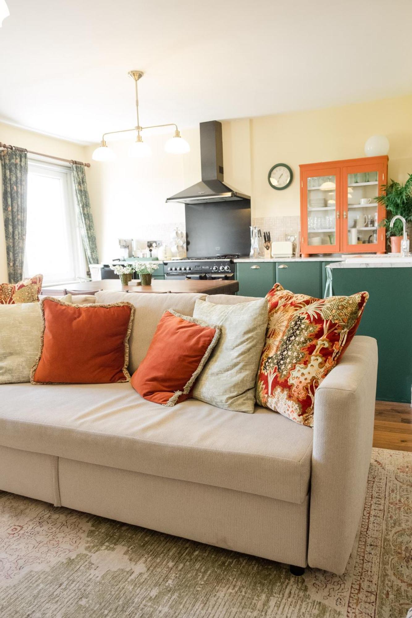 Southsea, Portsmouth - Two Bedroom Apartment - Newly Refurbished Throughout - Treetop Sea Views Extérieur photo